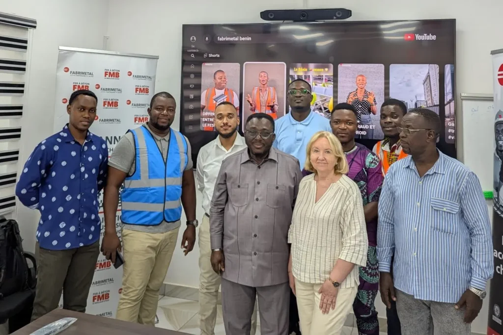 Visite Fabrimetal : la direction de l’ESGC-VAK et l’équipe de Fabrimétal Bénin